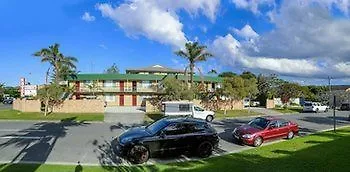 Queenslander Motel Gold Coast 2*,