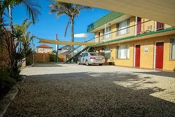 **  Queenslander Motel Gold Coast Australia